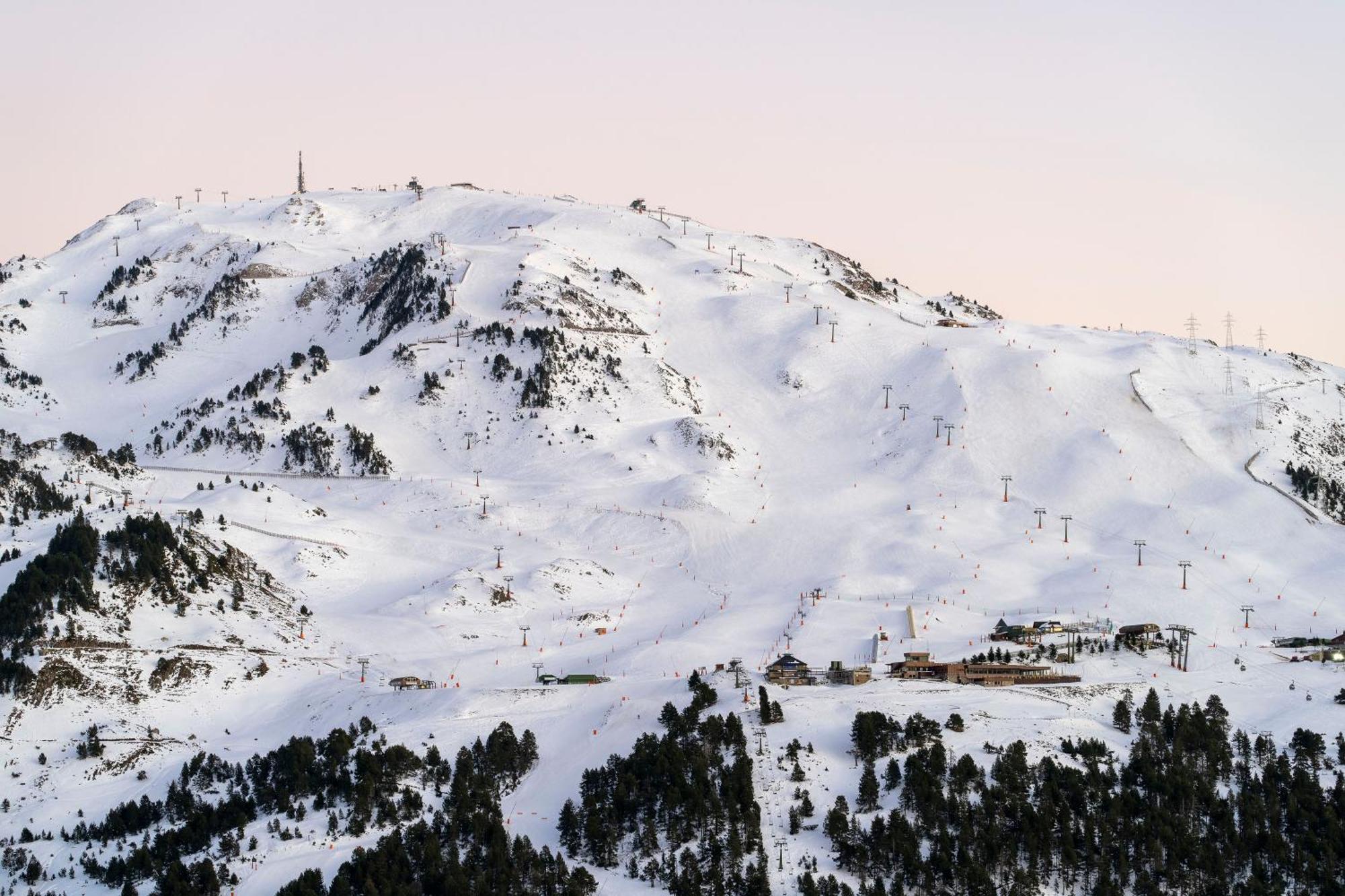 Hotel Eurostars La Pleta Baqueira Beret Exterior foto